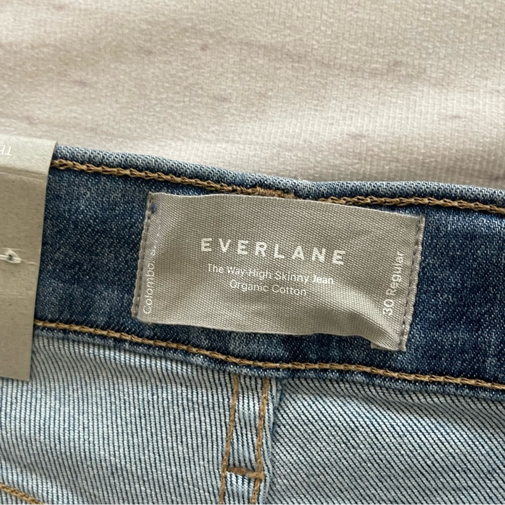 Everlane Women's Skinny Jeans in Light Blue - Picture 10 of 16